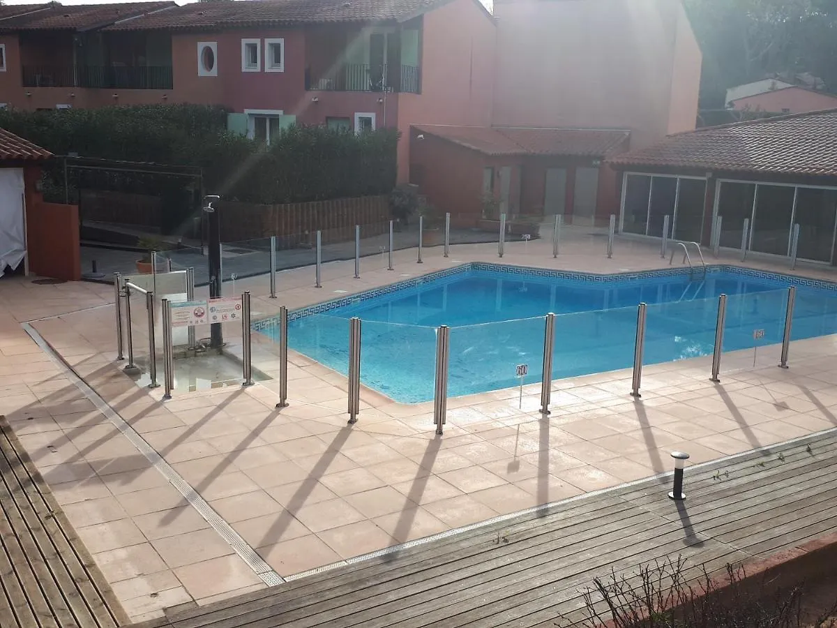 Hotel Albatros Mouans-Sartoux 0*,  Francja